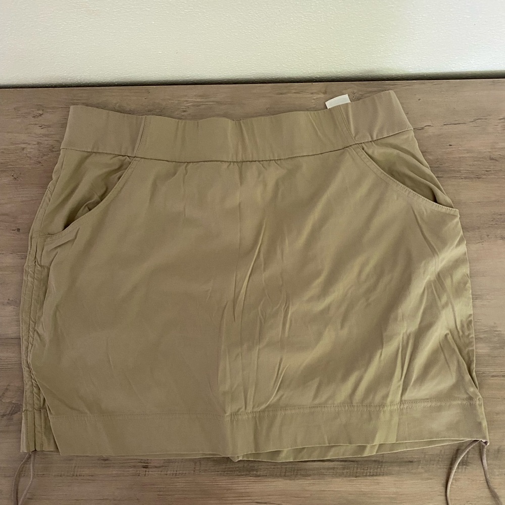 Columbia Tan Mini Pencil Skort with Cargo Style
